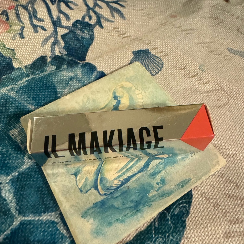 IL MAkIAGE lip service